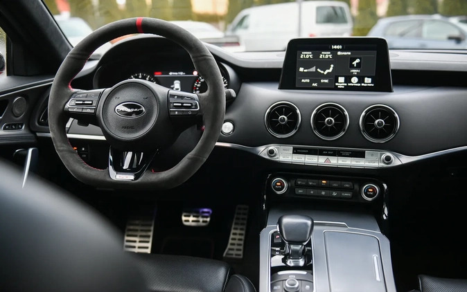 Kia Stinger cena 169900 przebieg: 60000, rok produkcji 2018 z Rzeszów małe 781